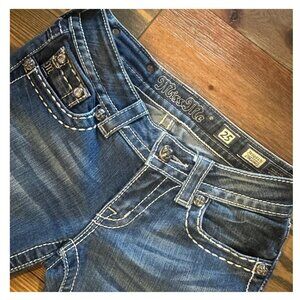 Miss Me Straight Leg Sz 25